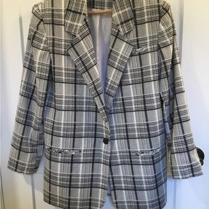 Lined Ladies Blazer black and white